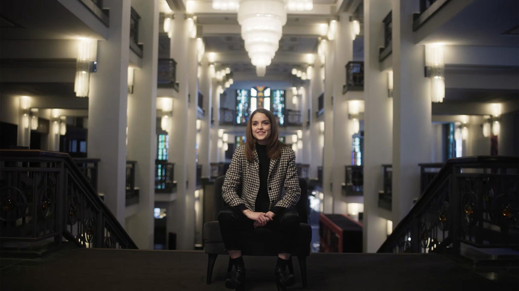 Der Palast Directed by ANDREAS GRÄFENSTEIN