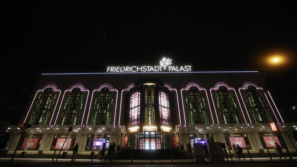 Der Palast Directed by ANDREAS GRÄFENSTEIN